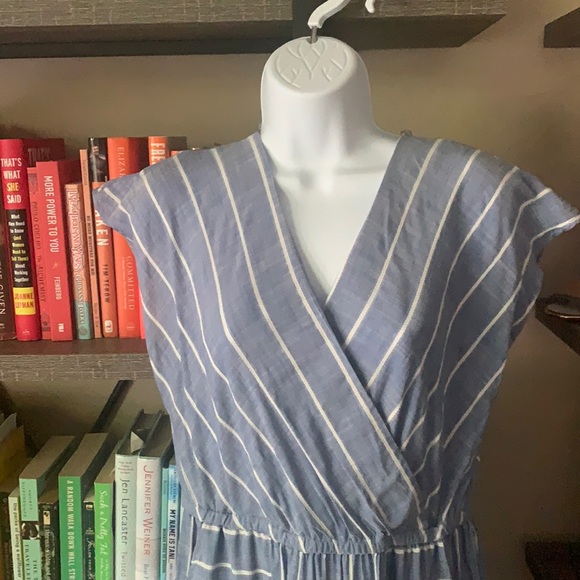 Universal Thread Dresses & Skirts - NWT Universal Thread Midi Dress